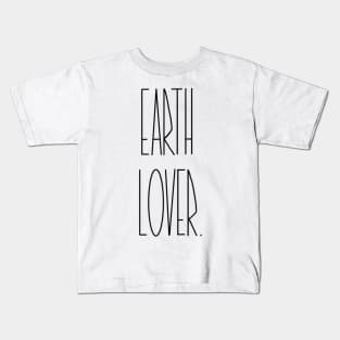 earth lover.black Kids T-Shirt